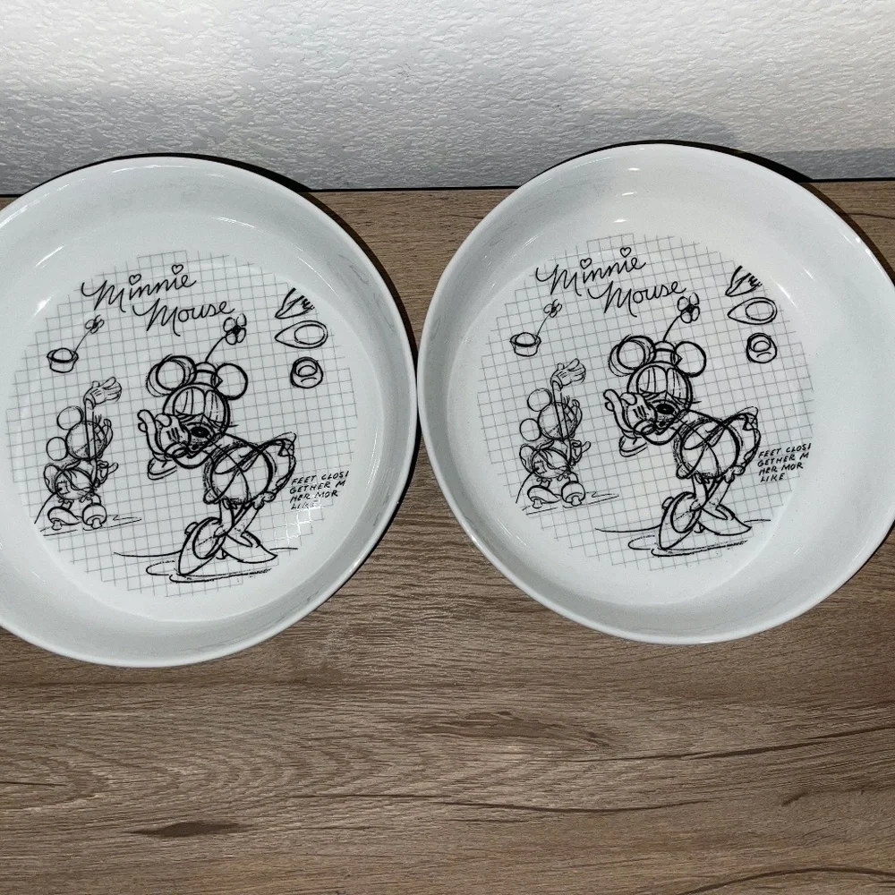 Disney SketchbookMinnie‎ Mouse Serving /Pasta Bowl and Soup Mug Set (4 Peices)